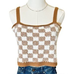Hazel Moon Checkered Knit Crop Top with Cream Fluffy Detail
